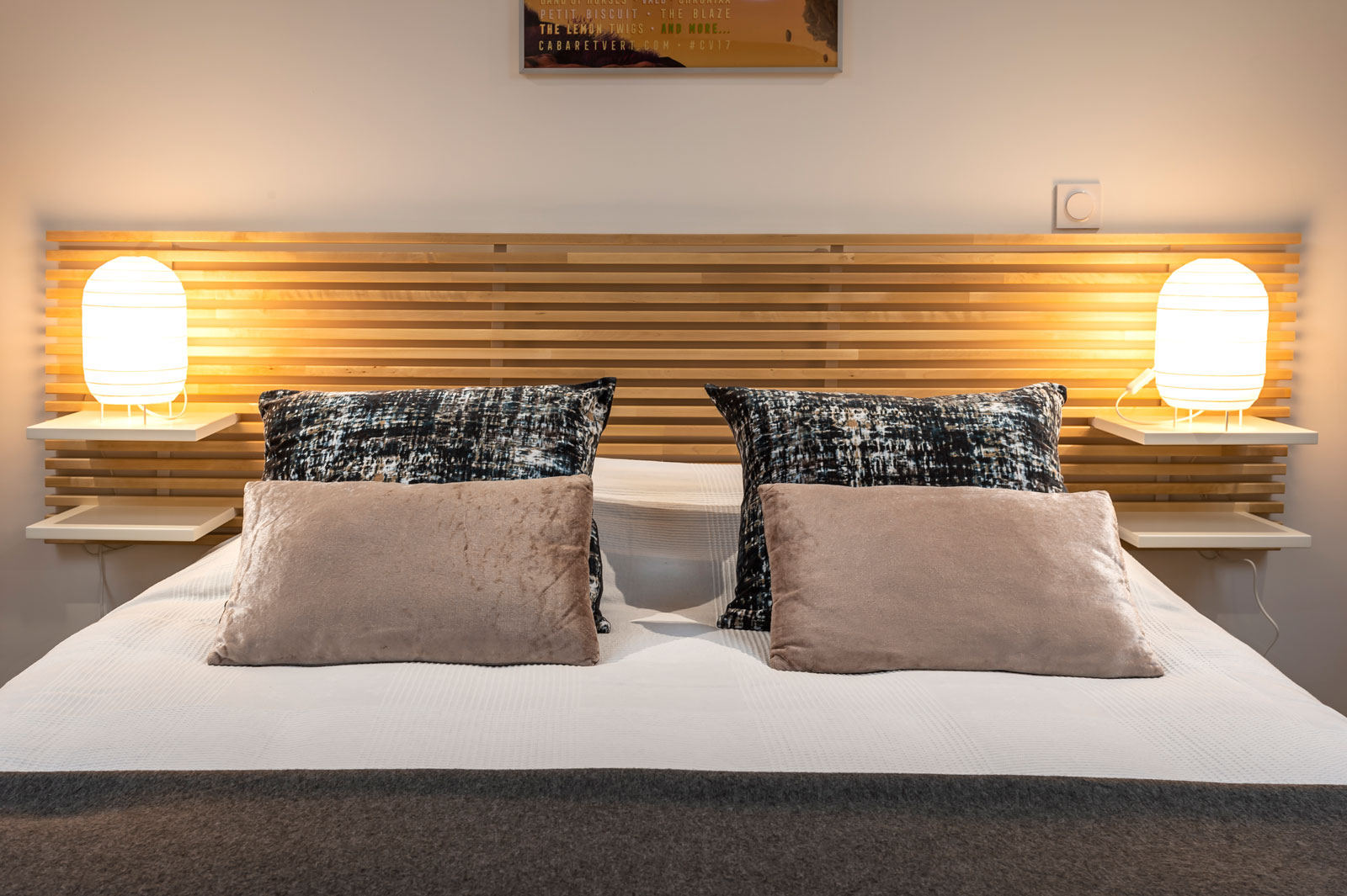 Charming and modern comfort in the room Cabaret Vert